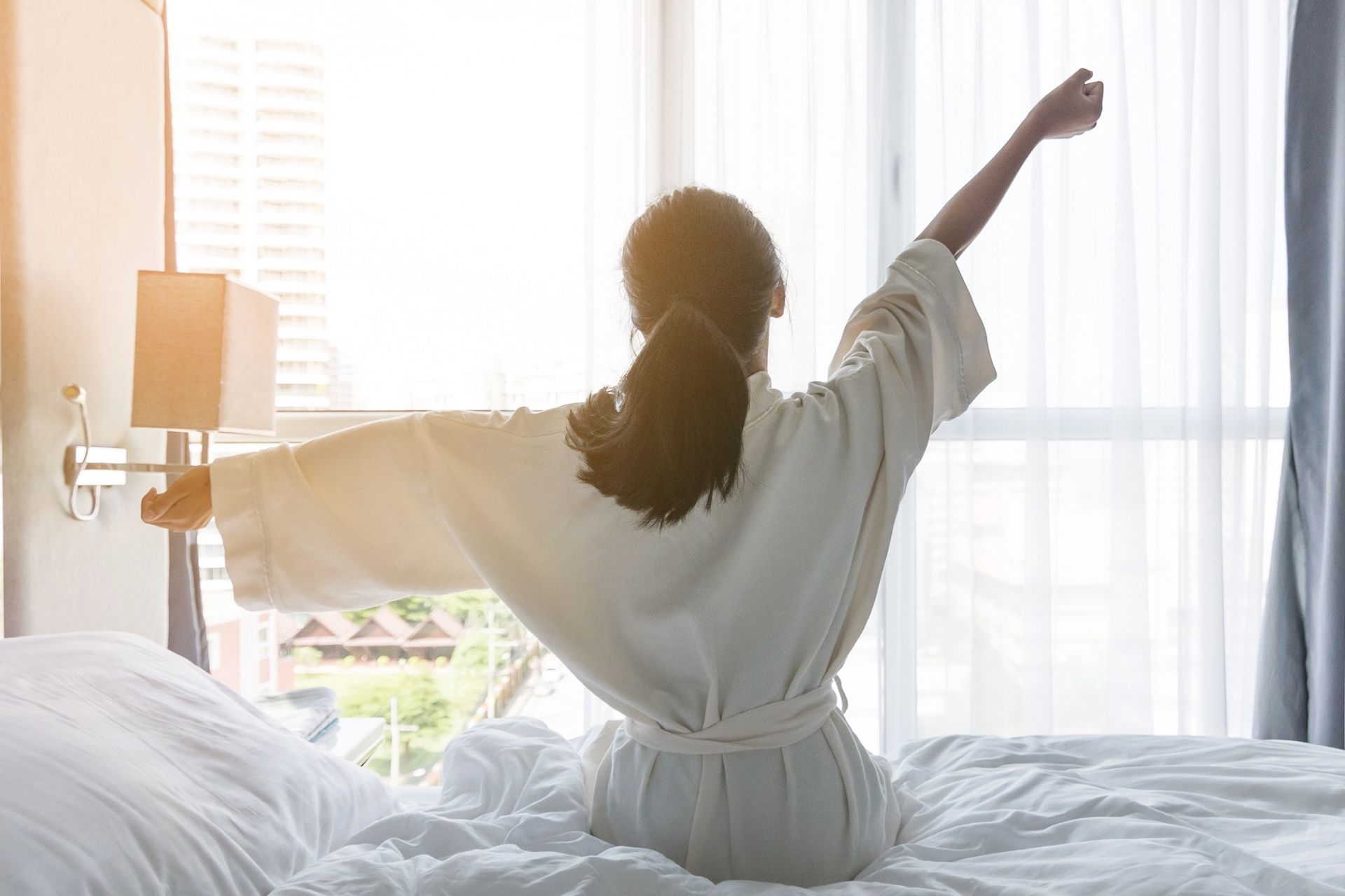 how to wake up early if you sleep late